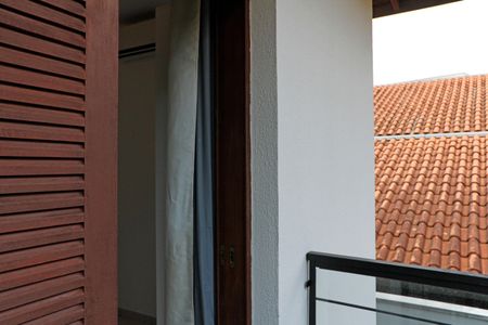 Casa de condomínio para alugar com 304m², 3 quartos e 4 vagasSacada Suíte 1