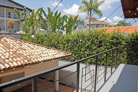 Casa de condomínio para alugar com 304m², 3 quartos e 4 vagasSacada Suíte 3