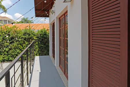 Casa de condomínio para alugar com 304m², 3 quartos e 4 vagasSacada Suíte 3