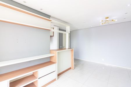 Sala de apartamento para alugar com 3 quartos, 70m² em Continental, Osasco