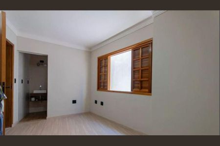 Casa à venda com 5 quartos, 210m² em Jardim Las Vegas, Santo André