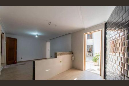 Casa à venda com 5 quartos, 210m² em Jardim Las Vegas, Santo André