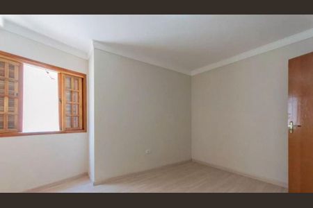 Casa à venda com 5 quartos, 210m² em Jardim Las Vegas, Santo André