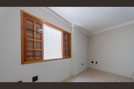 Casa à venda com 5 quartos, 210m² em Jardim Las Vegas, Santo André