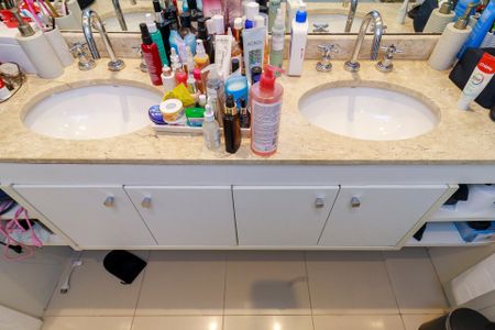 Apartamento à venda com 148m², 3 quartos e 3 vagasSuíte Principal - Banheiro