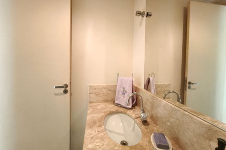 Apartamento à venda com 136m², 4 quartos e 3 vagasLavabo