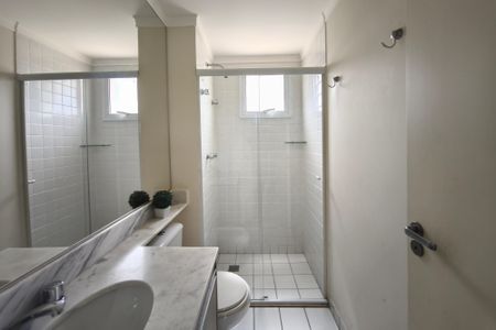 Apartamento à venda com 136m², 4 quartos e 3 vagasBanheiro da Suíte 2