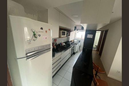 Apartamento à venda com 2 quartos, 42m² em Canhema, Diadema