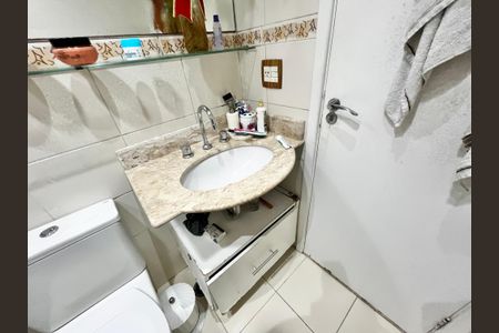 Apartamento à venda com 66m², 2 quartos e 2 vagas Apartamento à venda com 66m², 2 quartos e 2 vagasBanheiro