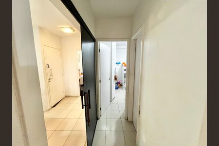 Apartamento à venda com 66m², 2 quartos e 2 vagas Apartamento à venda com 66m², 2 quartos e 2 vagasCorredor
