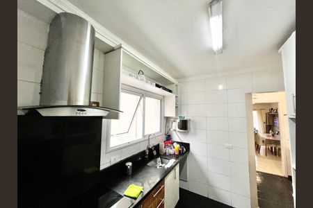 Apartamento à venda com 66m², 2 quartos e 2 vagas Apartamento à venda com 66m², 2 quartos e 2 vagasCozinha