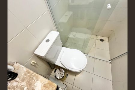 Apartamento à venda com 66m², 2 quartos e 2 vagas Apartamento à venda com 66m², 2 quartos e 2 vagasBanheiro da Suíte