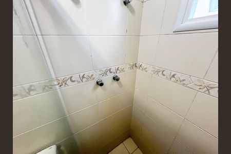 Apartamento à venda com 66m², 2 quartos e 2 vagas Apartamento à venda com 66m², 2 quartos e 2 vagasBanheiro da Suíte