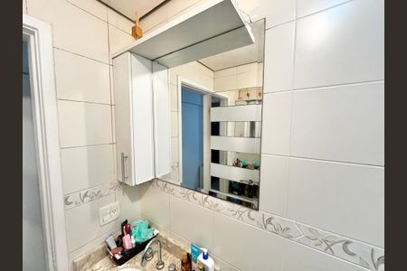 Apartamento à venda com 66m², 2 quartos e 2 vagas Apartamento à venda com 66m², 2 quartos e 2 vagasBanheiro da Suíte