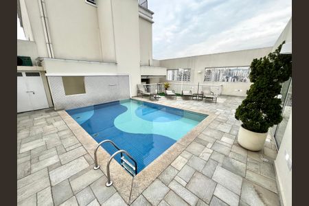 Apartamento à venda com 66m², 2 quartos e 2 vagas Apartamento à venda com 66m², 2 quartos e 2 vagasÁrea comum - Piscina