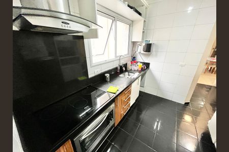 Apartamento à venda com 66m², 2 quartos e 2 vagas Apartamento à venda com 66m², 2 quartos e 2 vagasCozinha