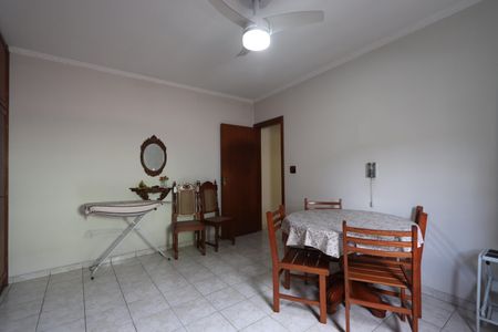 Casa à venda com 240m², 3 quartos e 2 vagasQuarto 1