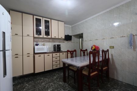 Casa à venda com 240m², 3 quartos e 2 vagasCozinha