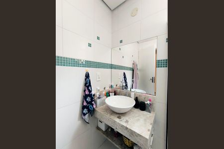 Casa de condomínio à venda com 145m², 3 quartos e 3 vagasBanheiro 3