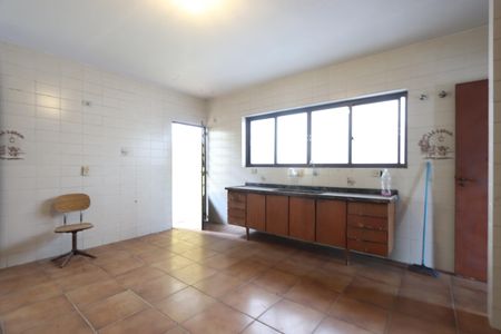 Casa para alugar com 500m², 3 quartos e 6 vagasCozinha