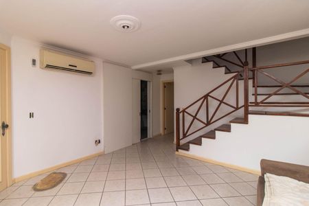 Sala de casa de condomínio à venda com 3 quartos, 178m² em Ipanema, Porto Alegre