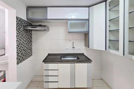 Apartamento para alugar com 2 quartos, 54m² em Conjunto Residencial Pombeva, São Bernardo do Campo