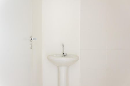 Apartamento para alugar com 35m², 2 quartos e sem vaga Apartamento para alugar com 35m², 2 quartos e sem vagaBanheiro