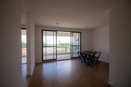 Sala de apartamento para alugar com 2 quartos, 76m² em Chácara Santo Antônio (zona Sul), São Paulo