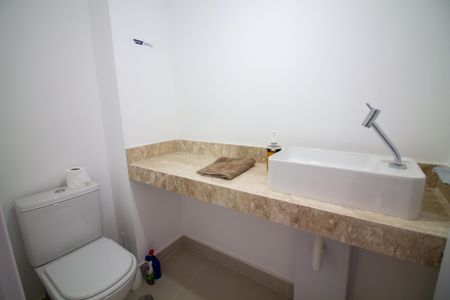 Apartamento para alugar com 76m², 2 quartos e 1 vagaLavabo