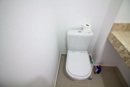 Apartamento para alugar com 76m², 2 quartos e 1 vagaLavabo