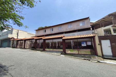 Casa de condomínio à venda com 70m², 2 quartos e 1 vaga Casa de condomínio à venda com 70m², 2 quartos e 1 vagaFachada
