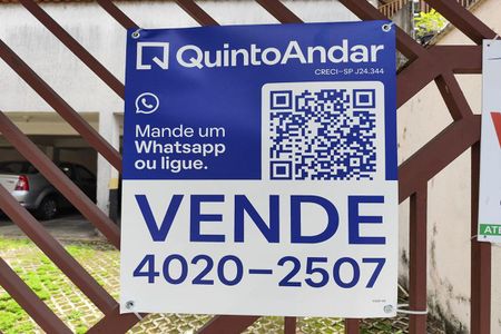 Casa de condomínio à venda com 70m², 2 quartos e 1 vaga Casa de condomínio à venda com 70m², 2 quartos e 1 vagaFachada