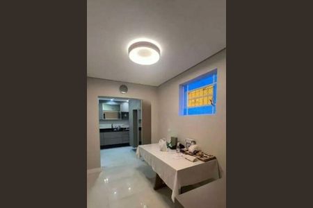 Casa à venda com 3 quartos, 250m² em Vila Mariana, São Paulo