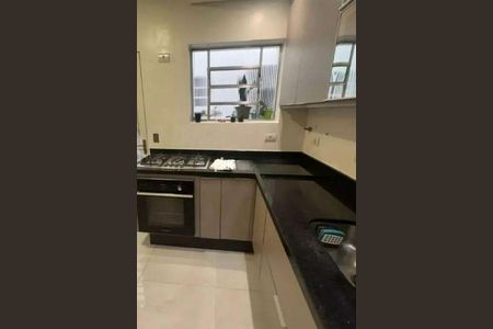 Casa à venda com 3 quartos, 250m² em Vila Mariana, São Paulo