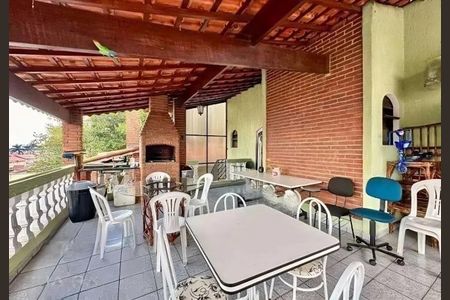 Casa para alugar com 4 quartos, 219m² em Jardim Valdibia, São Bernardo do Campo
