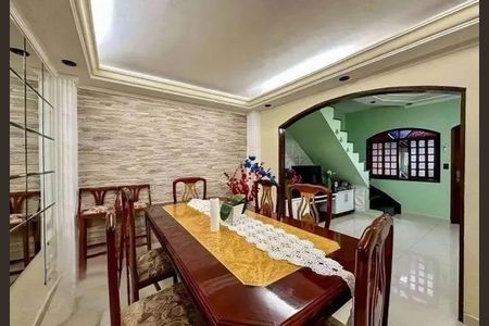 Casa para alugar com 4 quartos, 219m² em Jardim Valdibia, São Bernardo do Campo