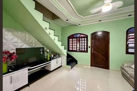 Casa para alugar com 4 quartos, 219m² em Jardim Valdibia, São Bernardo do Campo