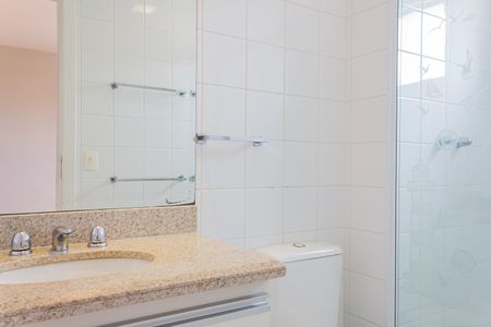 Apartamento à venda com 134m², 3 quartos e 3 vagasBanheiro da Suíte 2