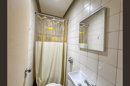 Apartamento para alugar com 100m², 3 quartos e 2 vagasBanheiro de Serviço