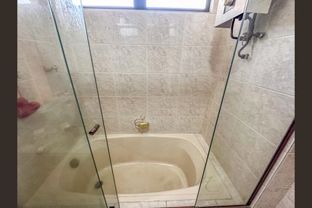 Apartamento para alugar com 100m², 3 quartos e 2 vagasBanheiro da Suíte