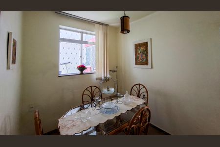 Casa à venda com 300m², 6 quartos e 1 vagaSala de Jantar