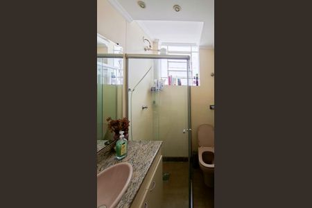 Casa à venda com 300m², 6 quartos e 1 vagaBanheiro