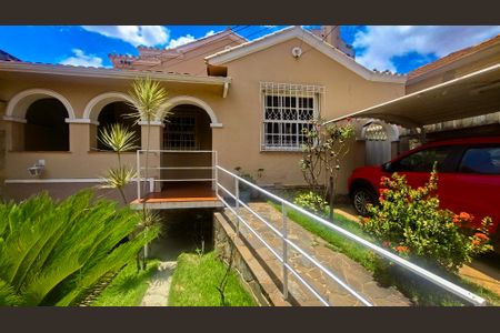 Casa à venda com 300m², 6 quartos e 1 vagaGaragem