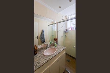 Casa à venda com 300m², 6 quartos e 1 vagaBanheiro