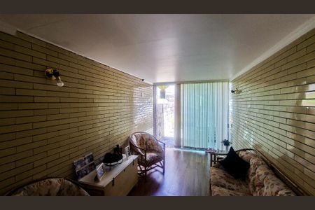 Casa à venda com 300m², 6 quartos e 1 vagaEntrada