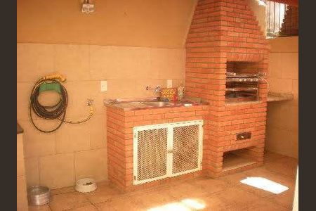 Casa à venda com 3 quartos, 180m² em Jardim Jussara, São Paulo