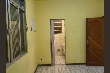 Casa à venda com 80m², 3 quartos e 3 vagasSala