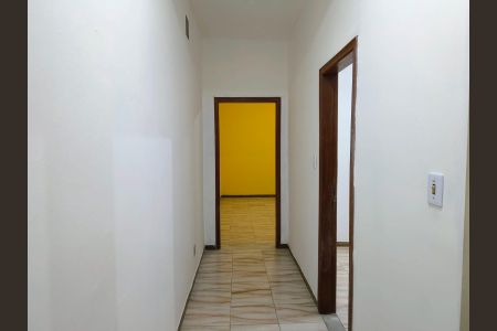 Corredor de casa à venda com 3 quartos, 80m² em Parada de Lucas, Rio de Janeiro