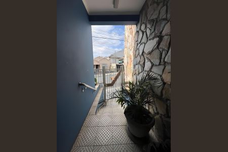 Casa à venda com 200m², 3 quartos e 2 vagas Casa à venda com 200m², 3 quartos e 2 vagasVista