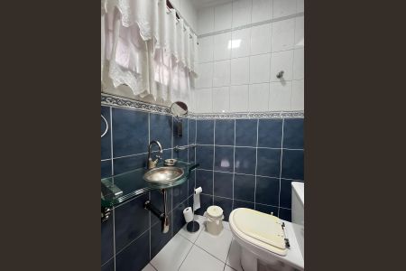 Banheiro de casa à venda com 3 quartos, 200m² em Fundação, São Caetano do Sul